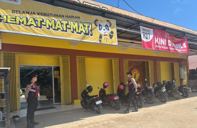 
					Patroli Ke Pusat Perbelanjaan MR. DIY, Samapta Polres Mura Pastikan Kondusifitas Aman dan Kondusif