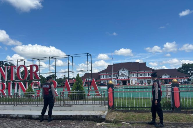 
					Cegah Kriminal Siang Hari, Satsampata Polres Mura Lakukan Patroli Di Kantor Pemda