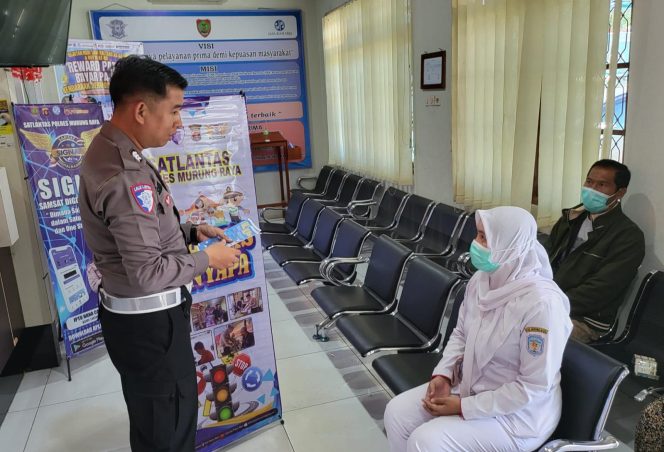 
					Polantas Menyapa, Samsat Murung Raya Berikan Pelayanan Mudah, Cepat dan Bebas Calo