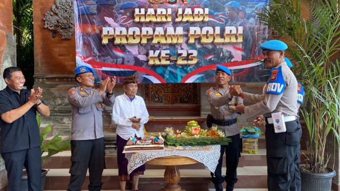 
					Bid Propam Polda Bali Gelar Syukuran dan Bakti Sosial dalam Rangka HUT ke-23 Propam Polri