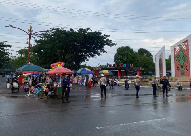 
					Personel Polres Murung Raya Amankan Kegiatan Car Free Day