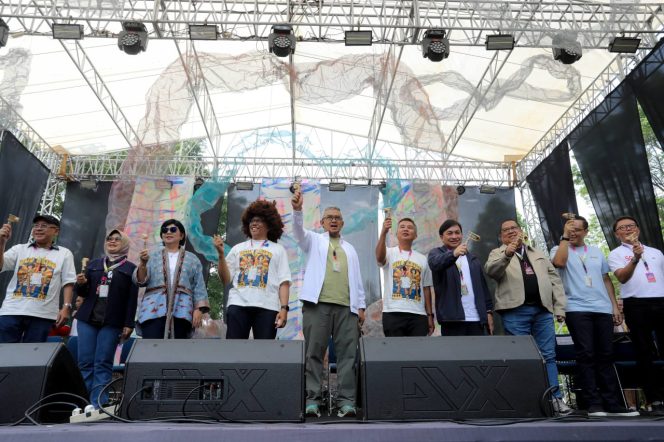 
					Wali Kota Bandung Dukung Pasar Seni ITB Digelar Setahun Sekali