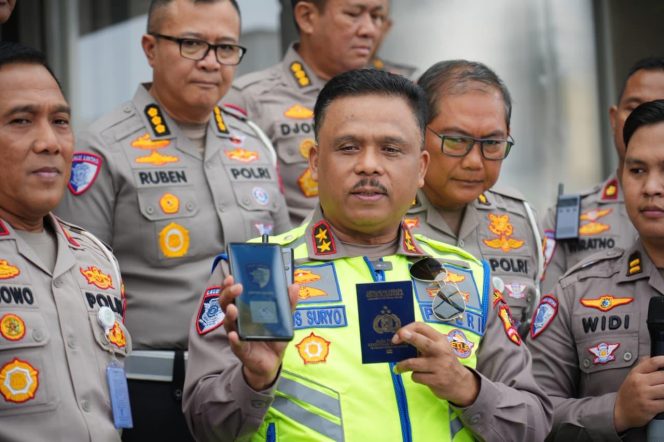 
					Revitalisasi Pelayanan Regident, Kakorlantas : Masyarakat Dapat Akses dengan Mudah