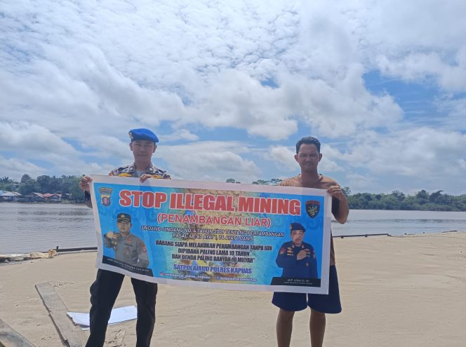 
					Cegah Illegal Fishing, Satpolairud Polres Kapuas Imbau Hal Ini Pada Warga Pesisir DAS Kapuas