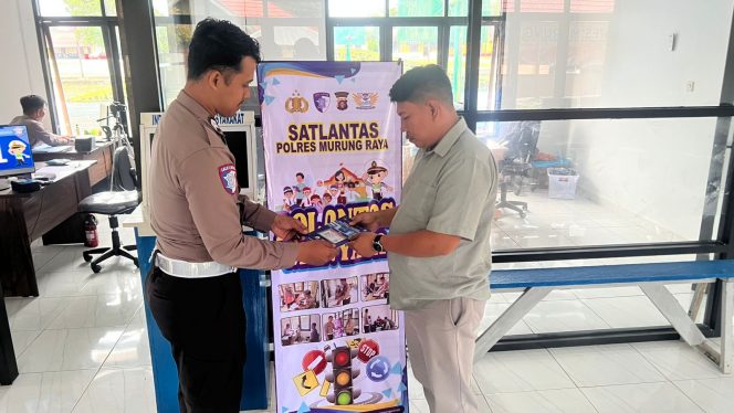 
					Melalui Program “Polantas Menyapa”, Layanan SIM Polres Murung Raya Mudah dan Bebas Calo