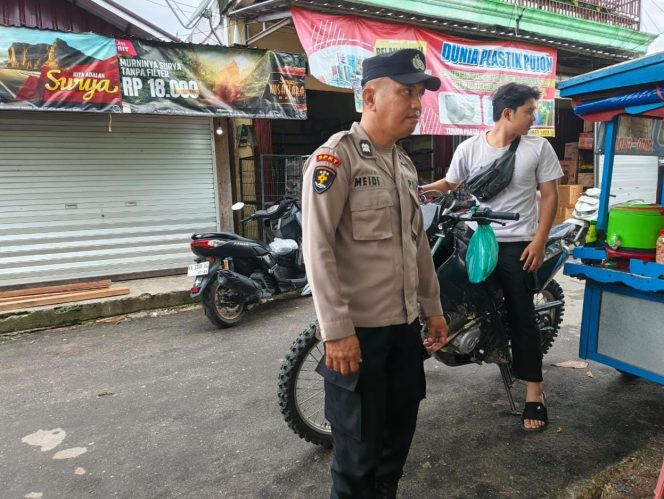 
					Giat Imbauan kantibmas kepada warga Rutin di lakukan Piket Polsek Kapuas Tengah.