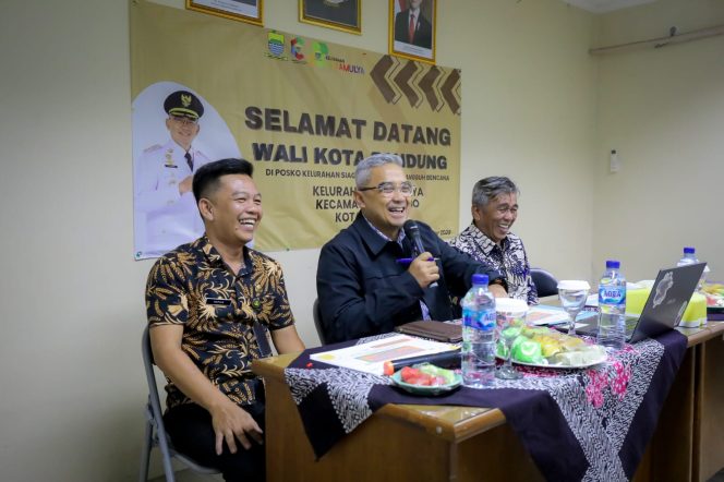 Siskamling Siaga Bencana #25: Farhan Tinjau Langsung Titik Rawan Banjir di Sukamulya