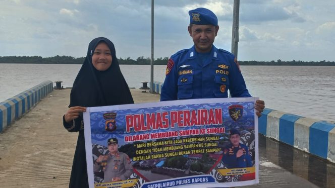 Tingkatkan Kesadaran Kebersihan Lingkungan, Satpolairud Imbau Masyarakat Pesisir Untuk Tidak Membuang Sampah Ke Sungai