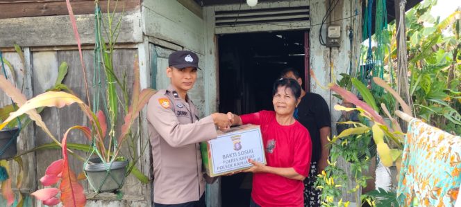 Polsek Kapuas Hilir Gelar Kegiatan Bakti Sosial untuk Warga Kurang Mampu