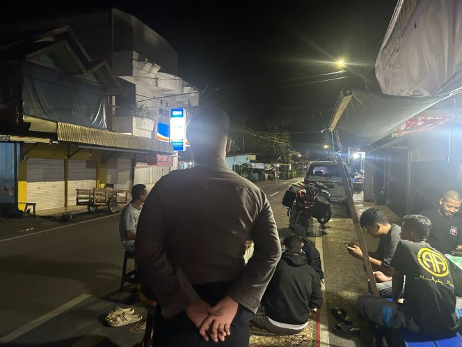 Patroli Gabungan Piket Fungsi Polres Kapuas Dipimpin Pamapta, Ciptakan Rasa Aman di Tengah Masyarakat