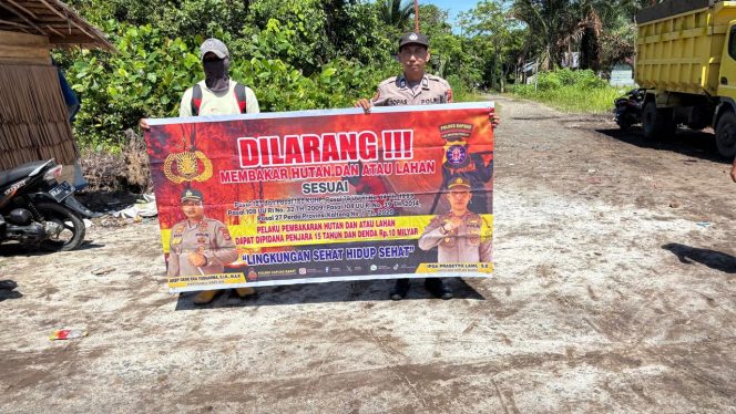 
					Polsek Kapuas Barat Laksanakan Himbauan KARHUTLA kepada Warga Masyarakat