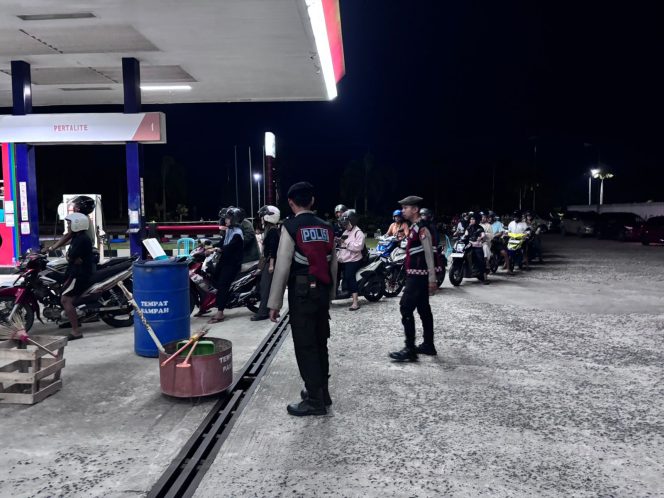 
					Sat Samapta Pastikan Keamanan dan Kenyamanan Warga di SPBU Sukamara