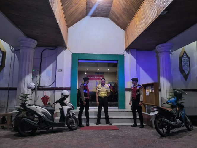 
					Patroli Samapta Sukamara Jaga Situasi Aman di Bank Kalteng