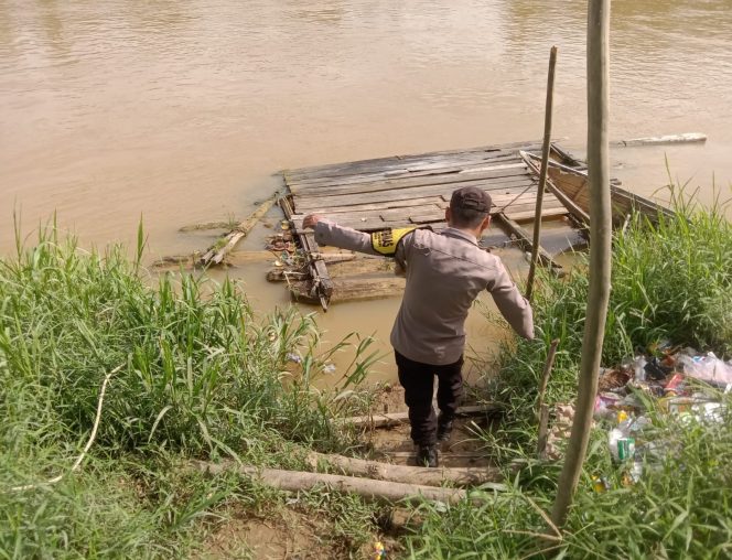 
					Polsek Tewah Siap Hadapi Potensi Bencana Banjir, Rutin Pantau Debit Suangai