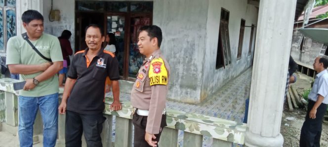 
					Polsek Kurun Edukasi Warga Perangi Pungutan Liar, Menemukan Segera Lapor