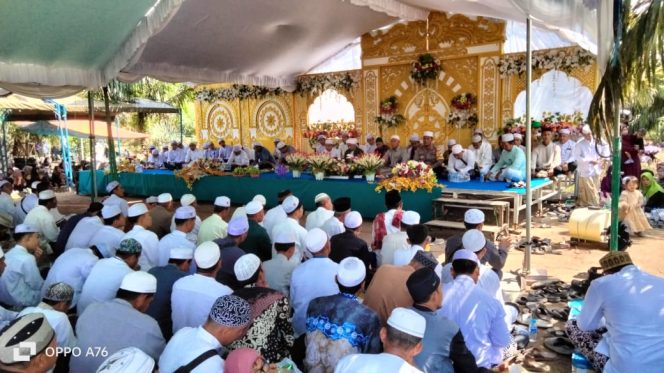 
					Kapolsek Basarang Pimpin Pengamanan dan Pengaturan Haul Ke-47 Kai Abdullah Bin Ahmad (Kubah Kuning)