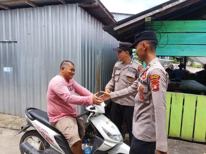 
					Polsek Jelai Gelar Patroli Dialogis, Perkuat Sinergi Polisi dan Masyarakat