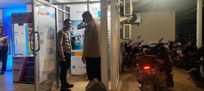 
					Siaga Penuh Malam Hari, Polsek Tewah Gelar Patroli di Objek Vital