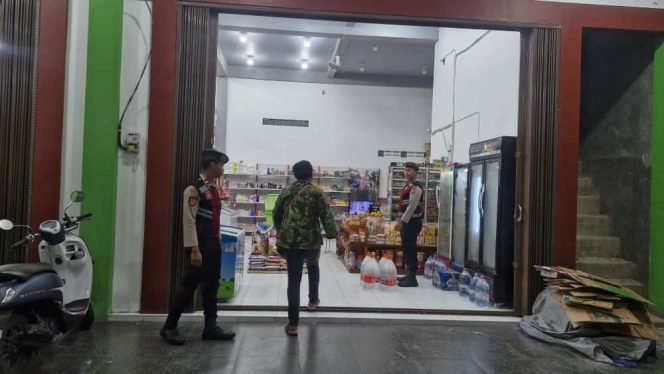 
					Wujudkan Keamanan, Personel Sat Samapta Polres Sukamara Patroli di Jalur Tjilik Riwut
