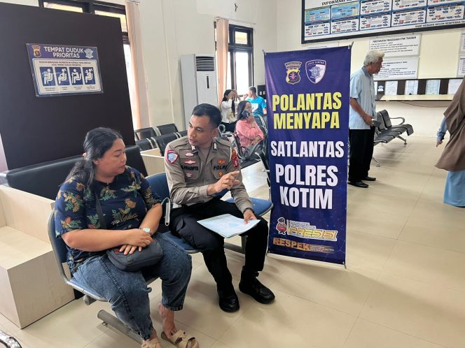 
					Sapa Masyarakat, Satlantas Hadir Sampaikan Mekanisme Penerbitan SIM