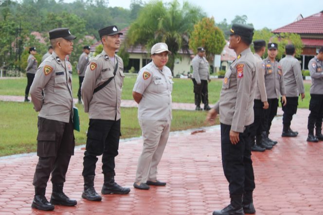 
					Polres Gumas Rutin Gelar Apel Fungsi Setiap Rabu, Jaga Disiplin dan Profesionalisme