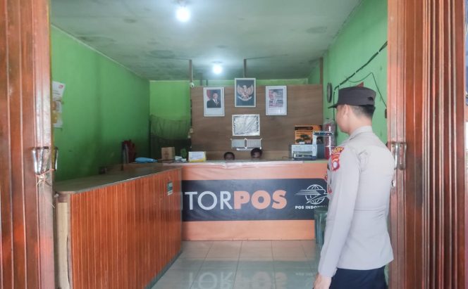 
					Polsek Manuhing Gelar Patroli Presisi, Sasar Objek Vital Cegah Aksi Premanisme