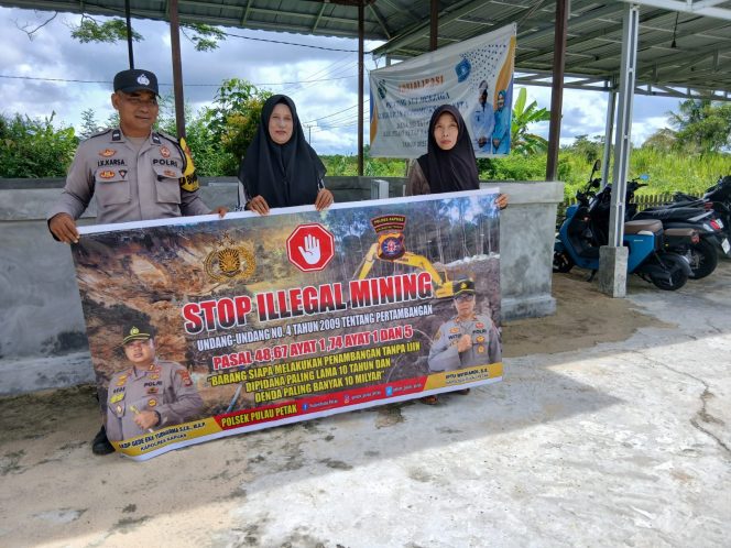 
					PERSONEL POLSEK PULAU PETAK LAKSANAKAN SOSIALISASI ILEGAL MINING KE MASYARAKAT GUNA PENCEGAHAN TAMBANG LIAR DI WILAYAH KECAMATAN PULAU PETAK