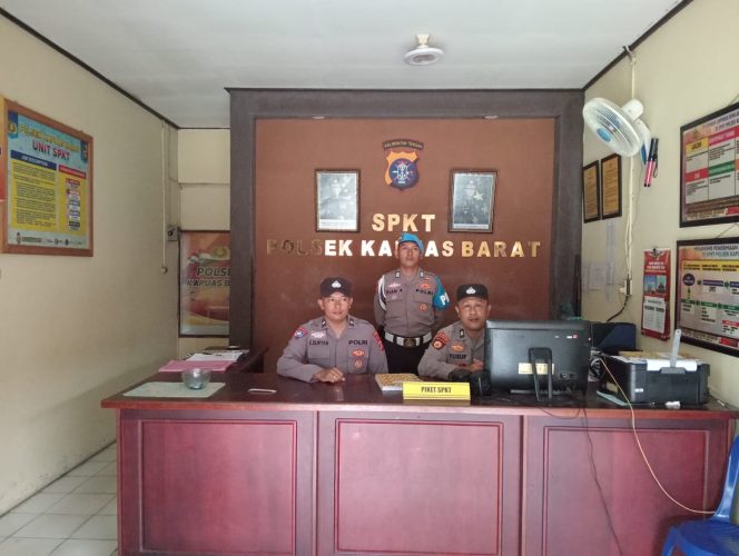 Pengaman Mako Dan Pelayanan Ke Masyarakat Merupakan Tugas Yang Di Lakukan Personil polsek Kapuas Barat