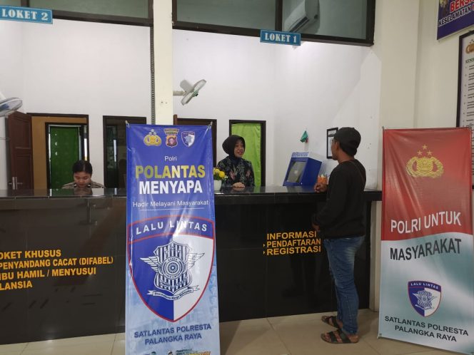 
					Sentuhan Humanis di Loket SIM, Polantas Menyapa dengan Kepedulian