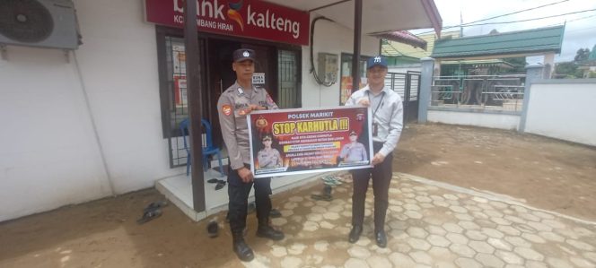Personil Polsek Marikit Melaksanakan Sosialisasi Tentang Larangan Membakar Hutan Dan Lahan.