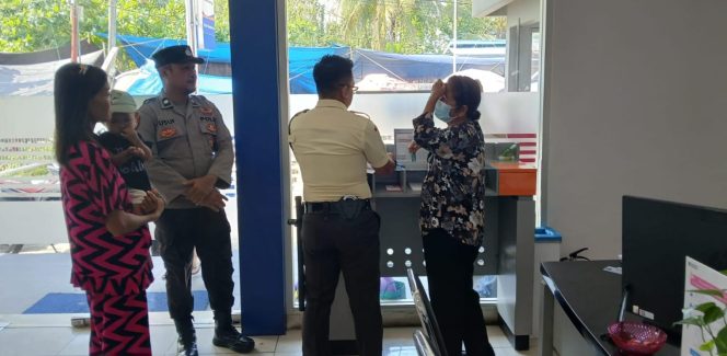 Antisipasi Kejahatan Di Wilayah Objek Vital Polsek Kapuas Barat Lakukan Patroli Di Bank BRI Mandomai
