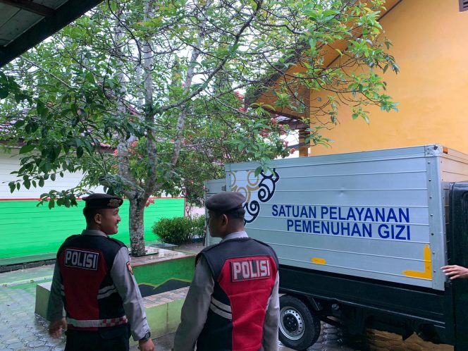 
					Pastikan Aman Tanpa Hambatan, Polres Kobar Kawal Pendistribusian MBG