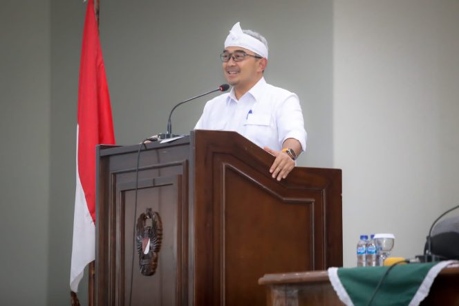 
					Retreat Pemkot Bandung, Farhan: Perubahan Birokrasi adalah Kunci