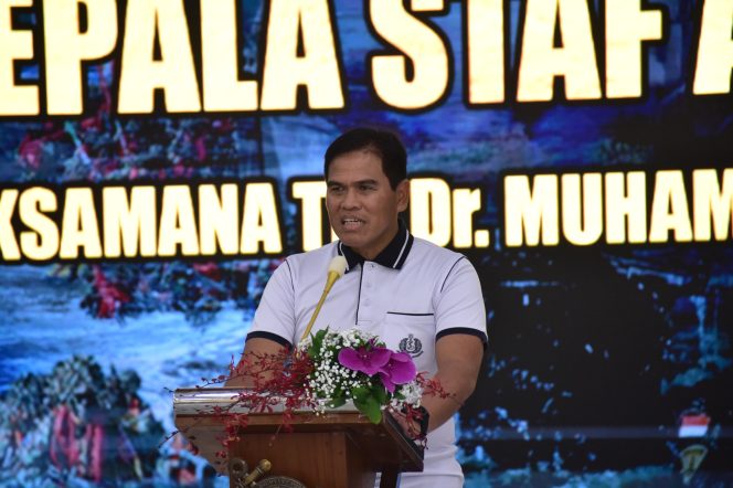 
					OLAHRAGA BERSAMA: KASAL RESMIKAN FASILITAS MRI DAN GRAHA AMINULLAH IBRAHIM DI HUT KE-80 KORPS MARINIR
