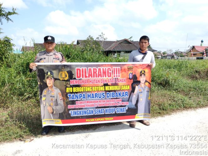 
					Personil Polsek kapuas tengah rutin imbauan larangan karhutla kepada masyarakat.