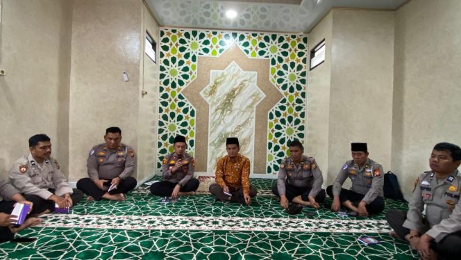 
					Syukuran Mushola Polsek Kandis Digelar Khidmat, Tumbuhkan Semangat Ibadah dan Kebersamaan Personel