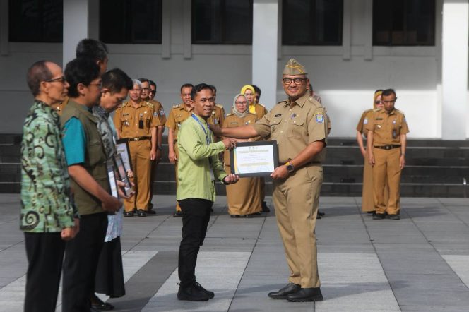 
					Hari Kesehatan Nasional: Dorong Transformasi Kesehatan Menuju Indonesia Emas 2045