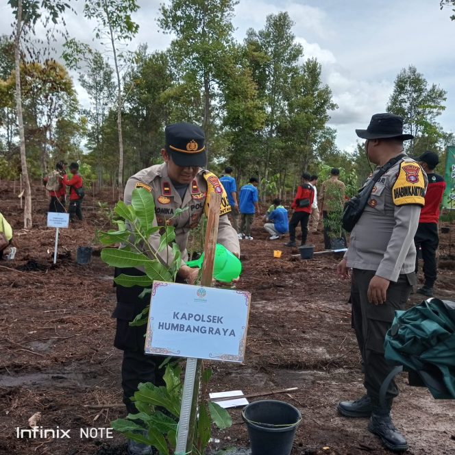 
					Kapolsek Mantangai Hadiri Kegiatan Penanaman Serentak Di Seluruh Indonesia Dalam Rangka Hari Menanam Pohon Indonesia Tahun 2025