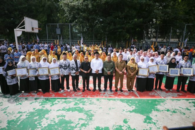 
					Hari Guru: Pemkot Bandung Bertekad Tingkatkan Kompetensi, Kesejahteraan, dan Perlindungan Profesi Guru 
