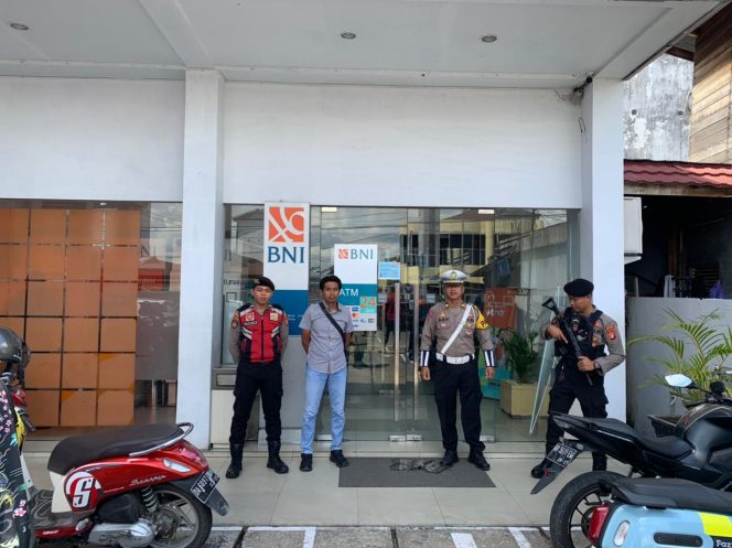 
					Kamtibmas Aman, Personel KRYD Polres Barsel Rutin Lakukan Patroli Dialogis