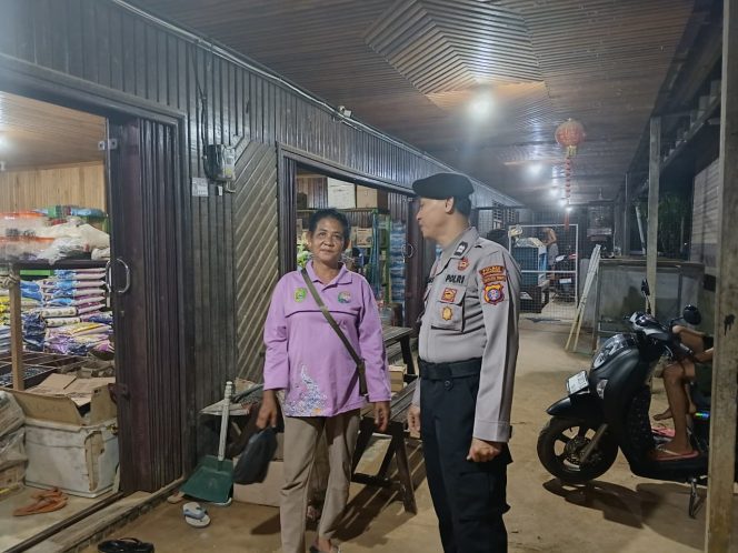 
					Personel Polsek Permata Kecubung Laksanakan Patroli Malam Jaga Kondusifitas