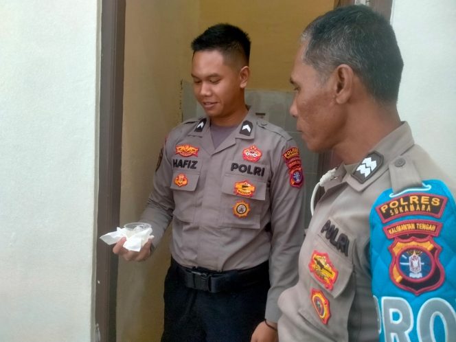 
					Satresnarkoba Polres Sukamara Laksanakan Tes Urine Internal untuk Cegah Penyalahgunaan Narkoba di Lingkungan Polri