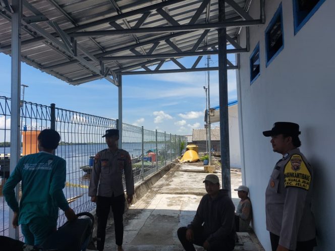 
					Polsek Jelai Dekatkan Diri dengan Warga Melalui Patroli Dialogis