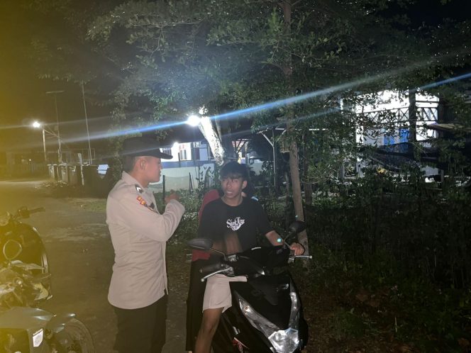 
					Polsek Jelai Perkuat Kegiatan Patroli demi Kamtibmas