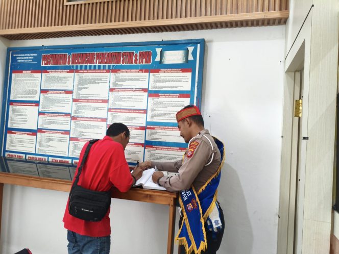 
					Implementasi Polantas Menyapa, Unit Regident Edukasi Masyarakat