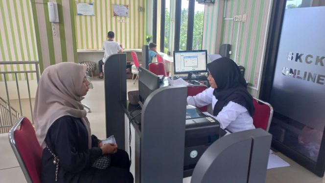 
					Polres Kotim Layani Pembuatan SKCK Secara Humanis di Kantor SPKT