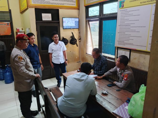 
					Demi Keamanan, Sipropam Awasi Melekat Petugas Jaga Tahanan Polres Gunung Mas