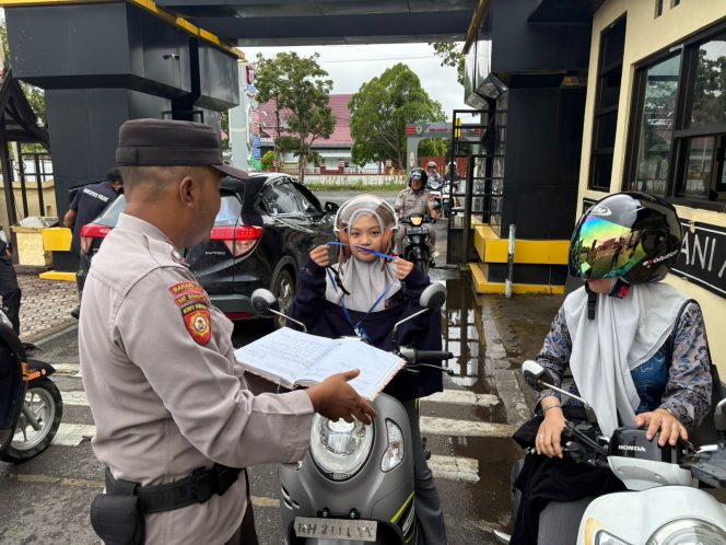 
					Penjagaan Ketat Bernuansa Humanis: Polres Seruyan Tegaskan Keamanan Mako Lewat Pelayanan Prima