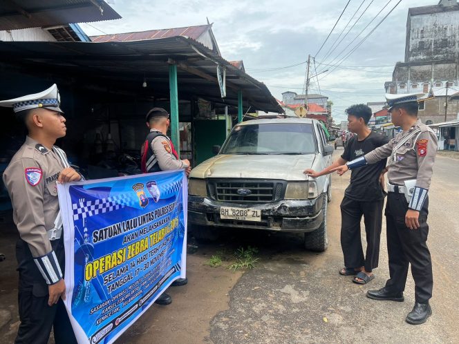 
					Satlantas Polres Seruyan Tertibkan Parkir Liar, Jalanan Kuala Pembuang Jadi Lebih Lancar!