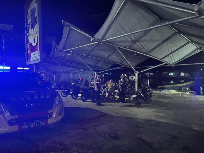 
					Personil Samapta Perketat Pengawasan Area Pelabuhan